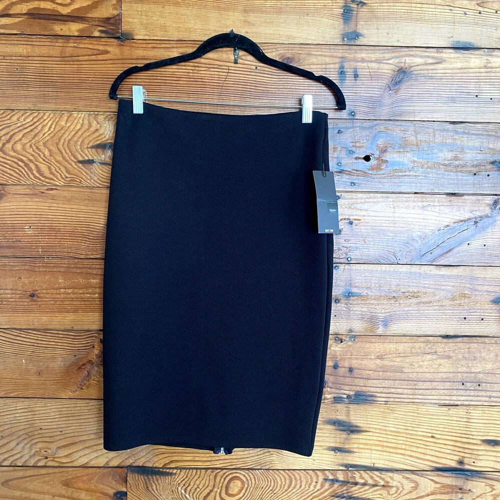 NWT Mossimo Knee Length Black Pencil size Small